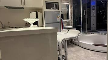 Apartamento, 1 quarto, acessível, para fumantes | Cozinha privada