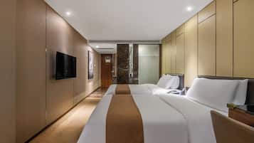 Blackout curtains, soundproofing, iron/ironing board, free WiFi