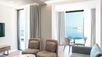 Superior-Studiosuite, Meerblick | Minibar, Schreibtisch, schallisolierte Zimmer, kostenloses WLAN