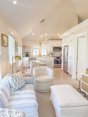 Twin Lights Coastal Cottage