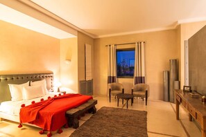 7 Schlafzimmer, Bügeleisen/Bügelbrett, Reisekinderbett, kostenloses WLAN