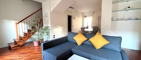 Apartment | Living area