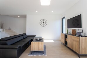 Smart TV - NEW House Marion with pool (Kaštel Novi)