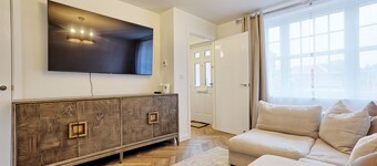 Luxury & Cosy House in Colchester Essex! 20 mins to beach and 45 mins to London