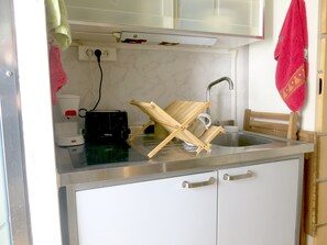 1 bedroom, Internet - Studio Camille Desmoulins Citycosy (Paris)