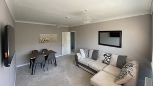 Living room - The Fern Two Bedroom Escape (Croydon)
