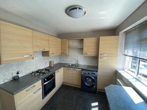 Apartment, 2 Bedrooms | Laundry - The Fern Two Bedroom Escape (Croydon)