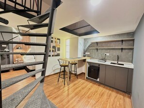 Studio | Desk, iron/ironing board, free WiFi, bed sheets - Seeds Hotel Premier Kampung Baru Kuala Lumpur (Kuala Lumpur)