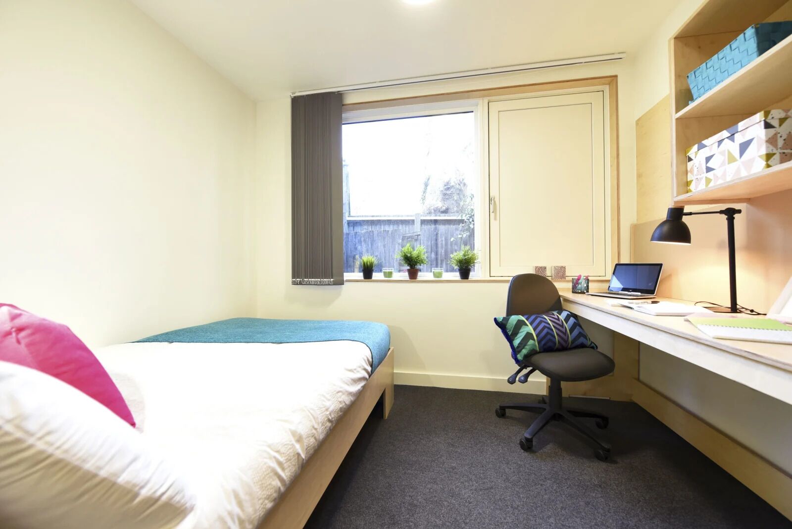 Single Room, Non Smoking | Blackout drapes, free WiFi