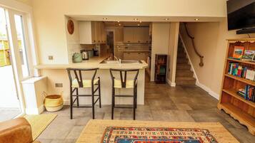 Utensilis de cuina, vaixella i coberteria