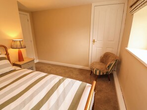 2 bedrooms, individually decorated, individually furnished, free WiFi - Kirkland Howe Cottage (Frizington)