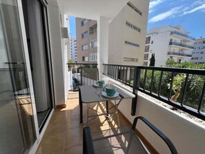 Outdoor dining - Studio near the beach with terrace AV-76 (ROSES)