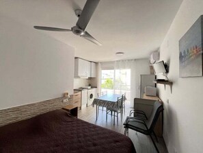 Internet - Studio near the beach with terrace AV-76 (ROSES)