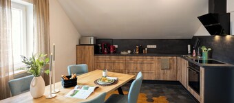 Central, quiet location directly in the hiking area. BETTSTOD - da legenst di nieder.