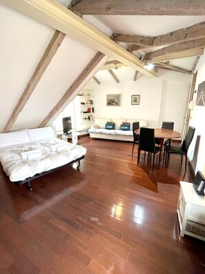 Apartment | Living area - Accomodo MIL68 Loft Centro Storico (Milan)