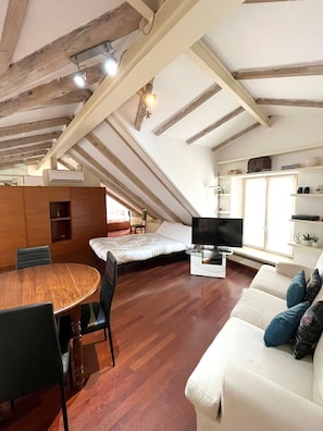 Apartment | Living area