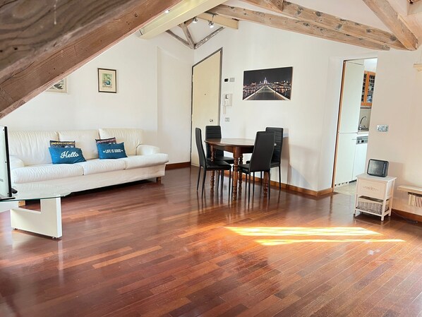 Apartment | Living area