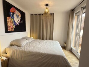 1 bedroom, iron/ironing board, bed sheets