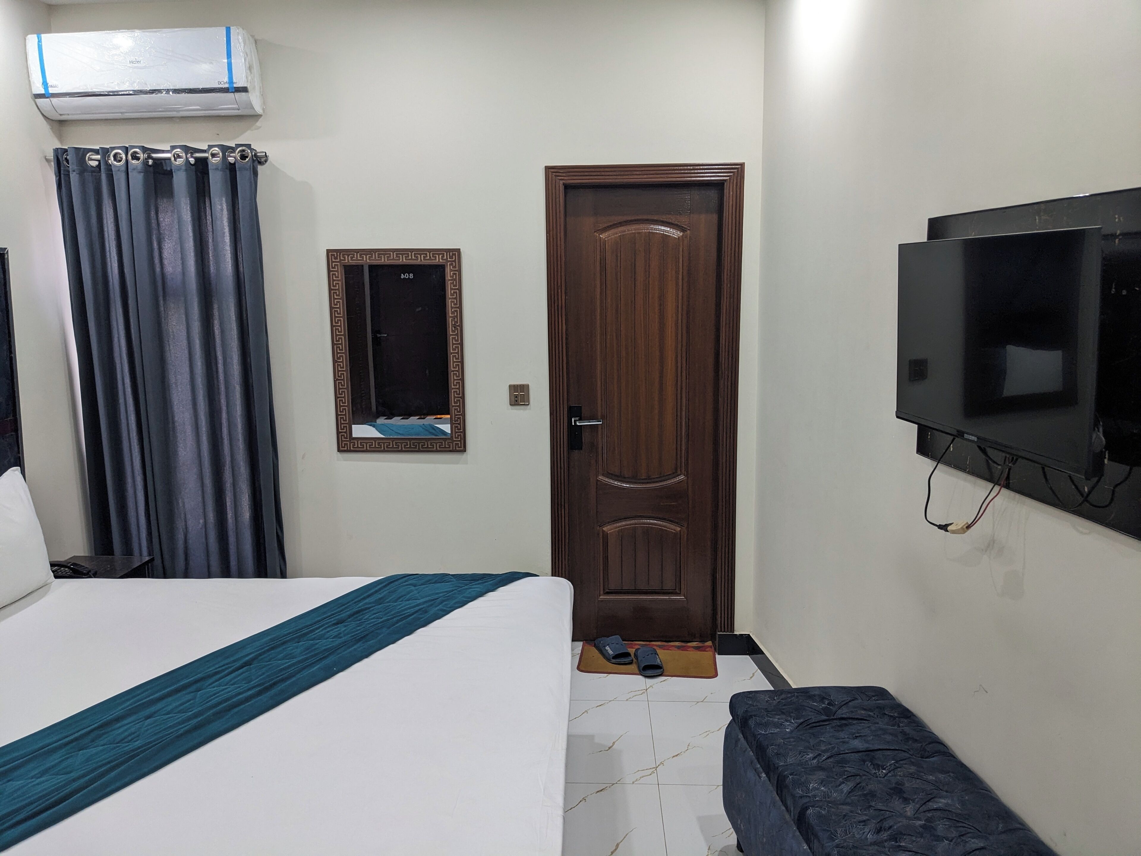 Double Room | Free WiFi, bed sheets