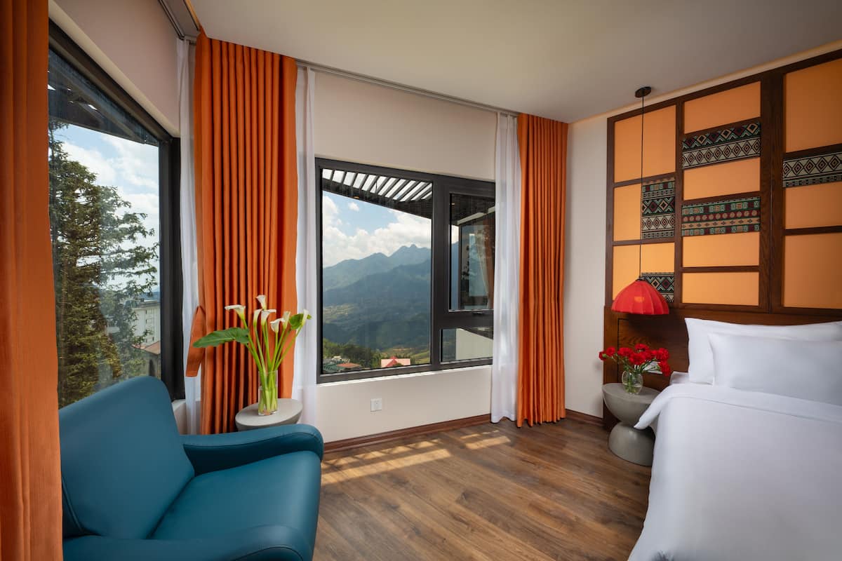 1 bedroom, premium bedding, minibar, in-room safe