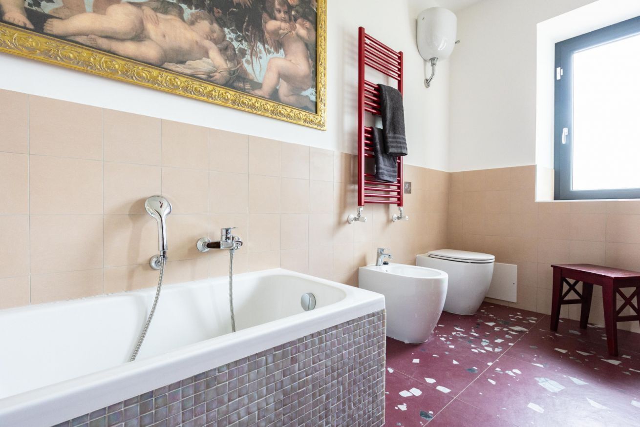 Dusche, kostenlose Toilettenartikel, Haartrockner, Bidet