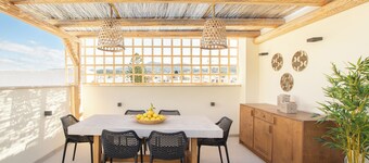Old Town Charm-Cozy 2BR with Rooftop