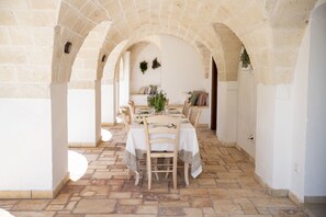 Outdoor dining