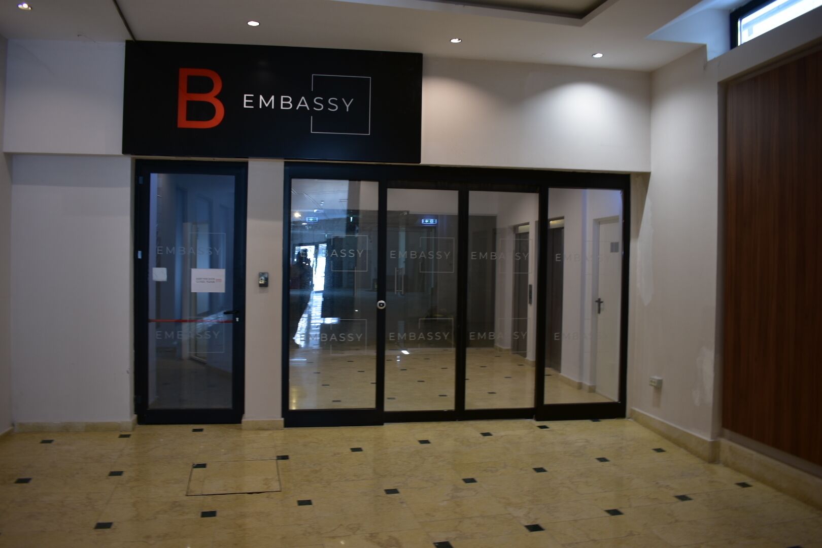 Entrada al alojamiento
