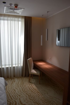 Deluxe Double Room | Hypo-allergenic bedding, memory-foam beds, free WiFi, bed sheets