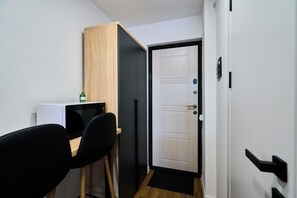 Interior - Studio Near Airport • WiFi • Valea Crucii 6 (Chișinău)