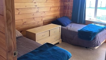 5 quartos, ferros/tábuas de passar roupa, Wi-Fi, roupa de cama