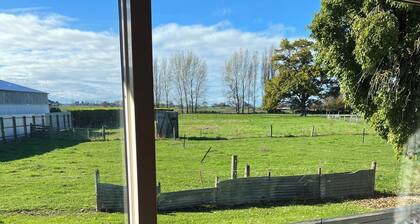 Green Hayes Cottage..In the country,quiet and peaceful.