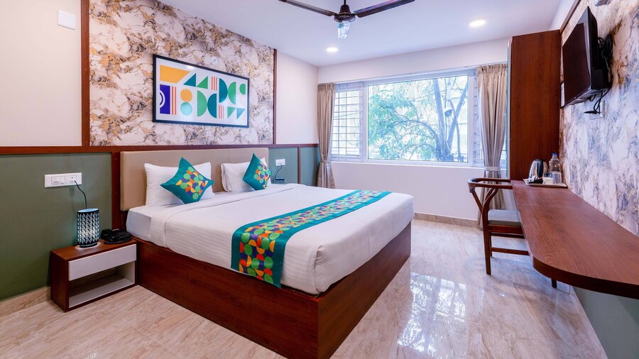 Treebo Emirates Suites Indiranagar