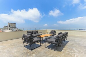 401 (A) - Mountain view 2 Bedroom & Balcony | Balcón