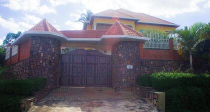 Villa Arche de Noè-Family vocation house- Room or entire house- budget-friendly