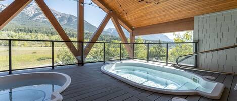 室内 SPA 浴缸