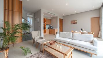 Design villa, 3 hálószobával, kilátással a medencére | Nappalirész | Síkképernyős tévé