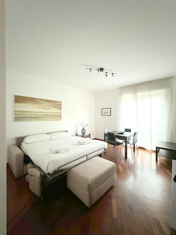 Apartment | Seterika/papan seterika, Wi-fi percuma