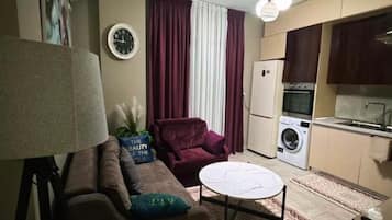 Comfort appartement, balkon, uitzicht op het strand | Geluiddichte muren, gratis wifi
