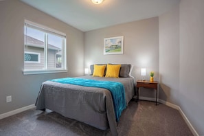 3 habitaciones, tabla de planchar con plancha, cuna de viaje y wifi