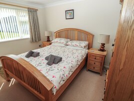 2 habitaciones, decoración personalizada y muebles diferentes 