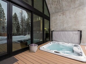 Bain à remous intérieur