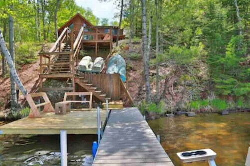 Sleeps 18 | Private Dock | 5 BR | 3BA | Kayaks