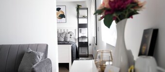 Tiny House am See – romantisch & mit eigener Grillecke 🔥🌊