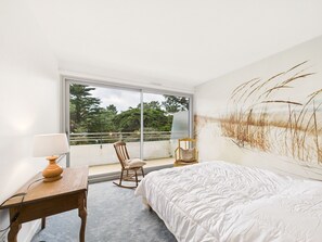 1 bedroom, iron/ironing board
