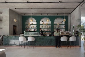 Bar (en la propiedad)