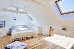 3 chambres, fer et planche à repasser, Wi-Fi gratuit