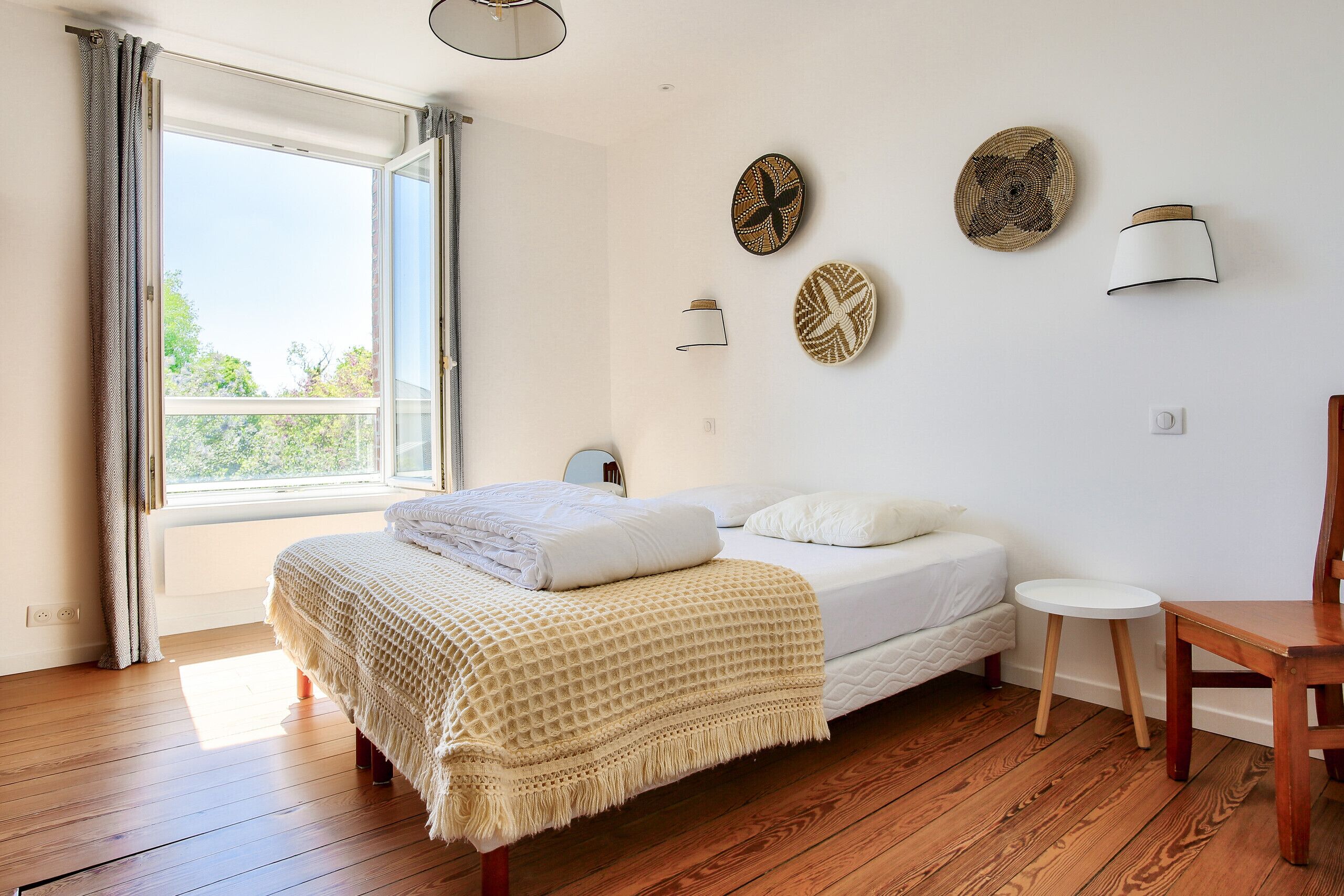 3 chambres, fer et planche à repasser, Wi-Fi gratuit