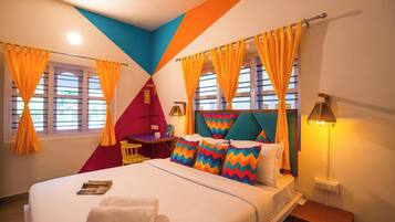 Deluxe Private AC Room with Ensuite Bathroom | Free WiFi