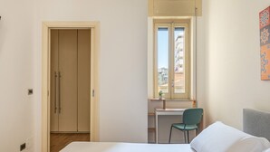 1 chambre, fer et planche à repasser, Wi-Fi gratuit, draps fournis